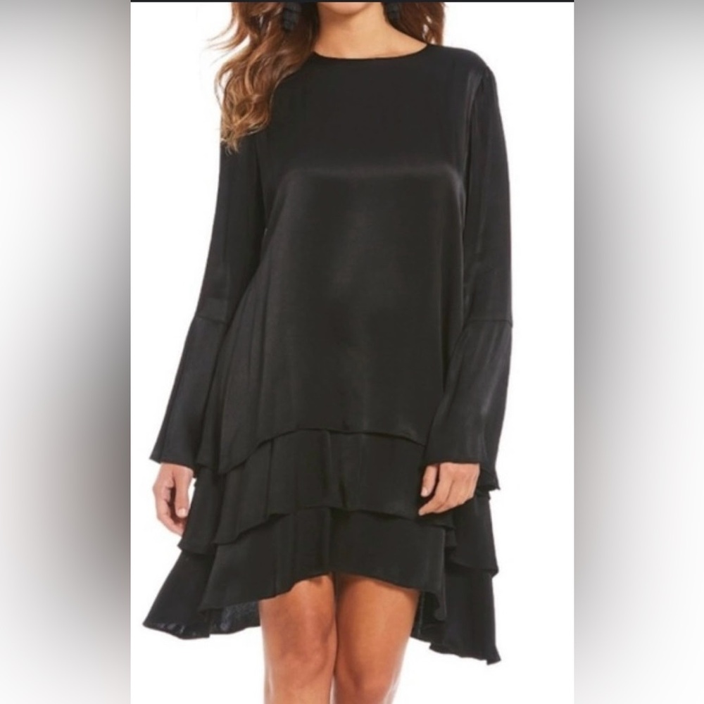 Gianni Bini Elegant satin Black Long Sleeve Dress